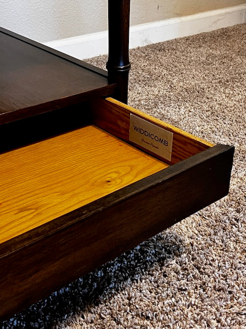 John Widdicomb Mid Century Modern Bamboo Edge End Table GW245-3