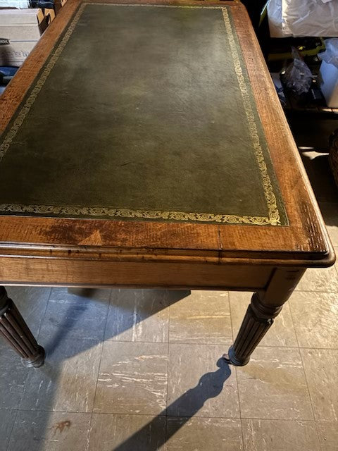 c1900 Louis XV Style Oak Antique Wood Desk w Leather Insert SH265-25