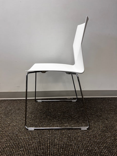 High Tower Strand + Hvass FourCast White Side Chair WDI224-13