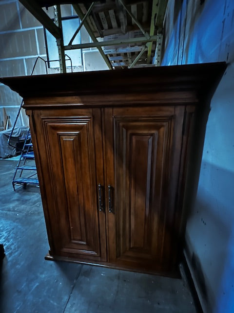 Tommy Bahama Wood Armoire Wardrobe Entertainment Center WDI224-32