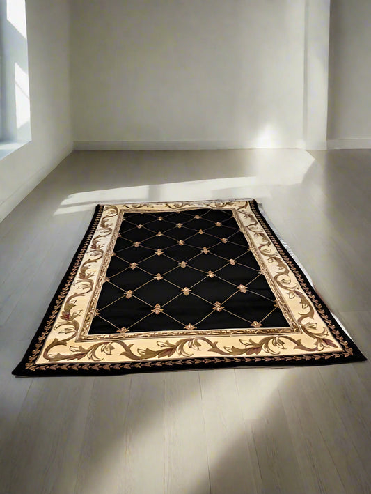 Corinthian 5' X 8' Black Fleur De Lis Diamond Bordered Indoor Area Rug FFE258-230