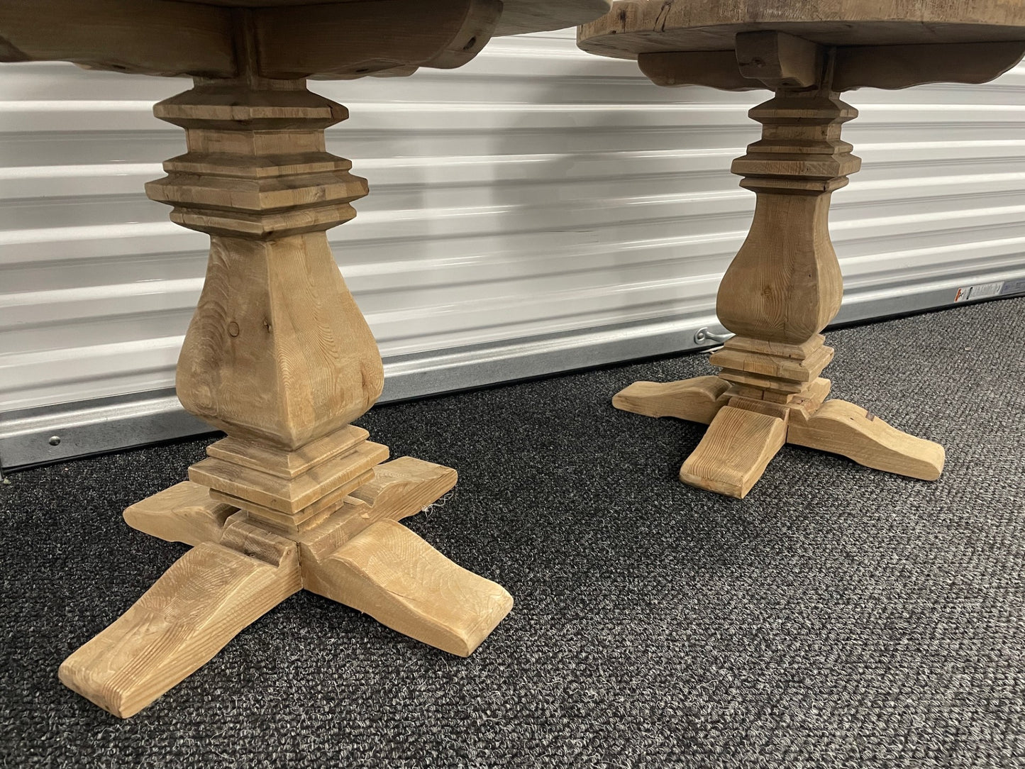 Pair Rustic Farm Round Oak End Tables SM216-1