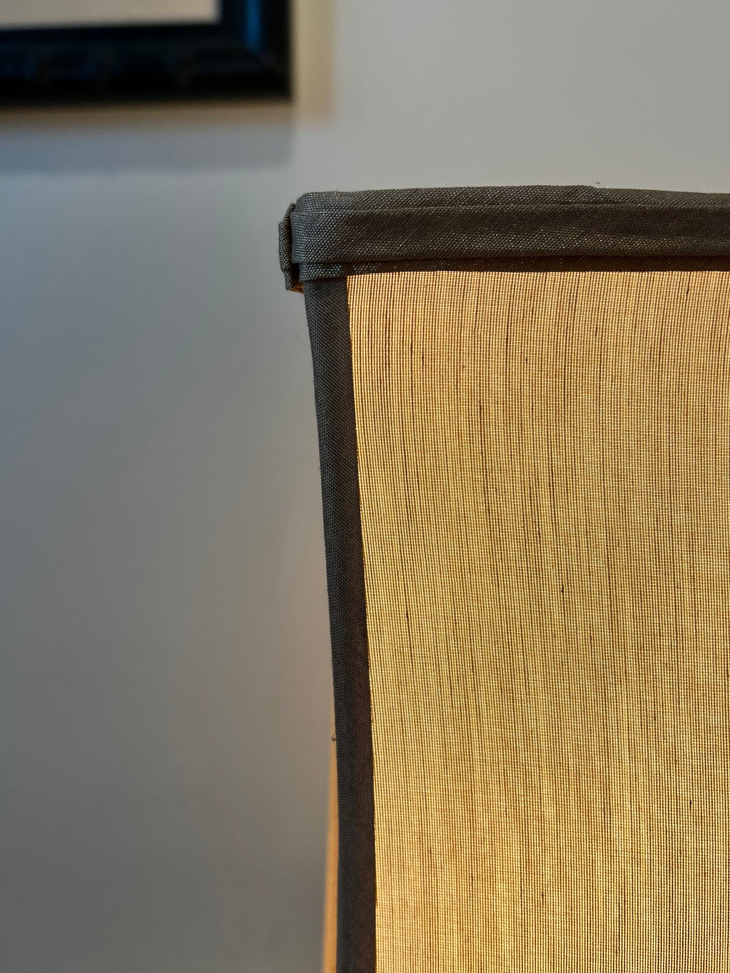 Gold Square Column Sculptural Table Lamp SH134-2