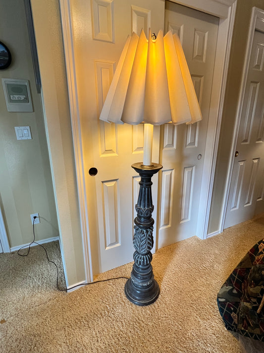 Traditional Acanthus Carved Column Floor Lamp PD138-26