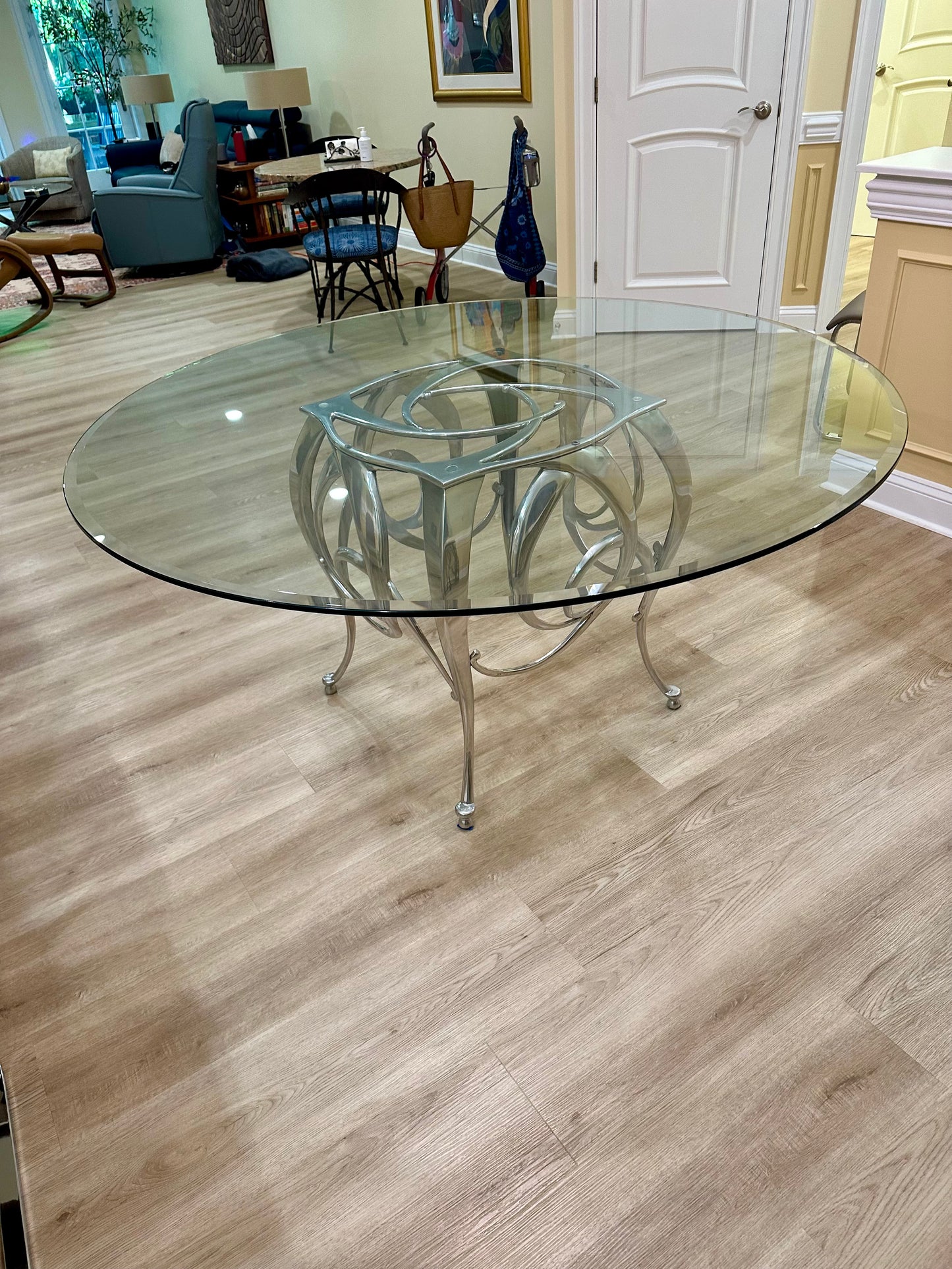 60" Round Glass Top Design Master Pace Sculptural Dining Table LB-2