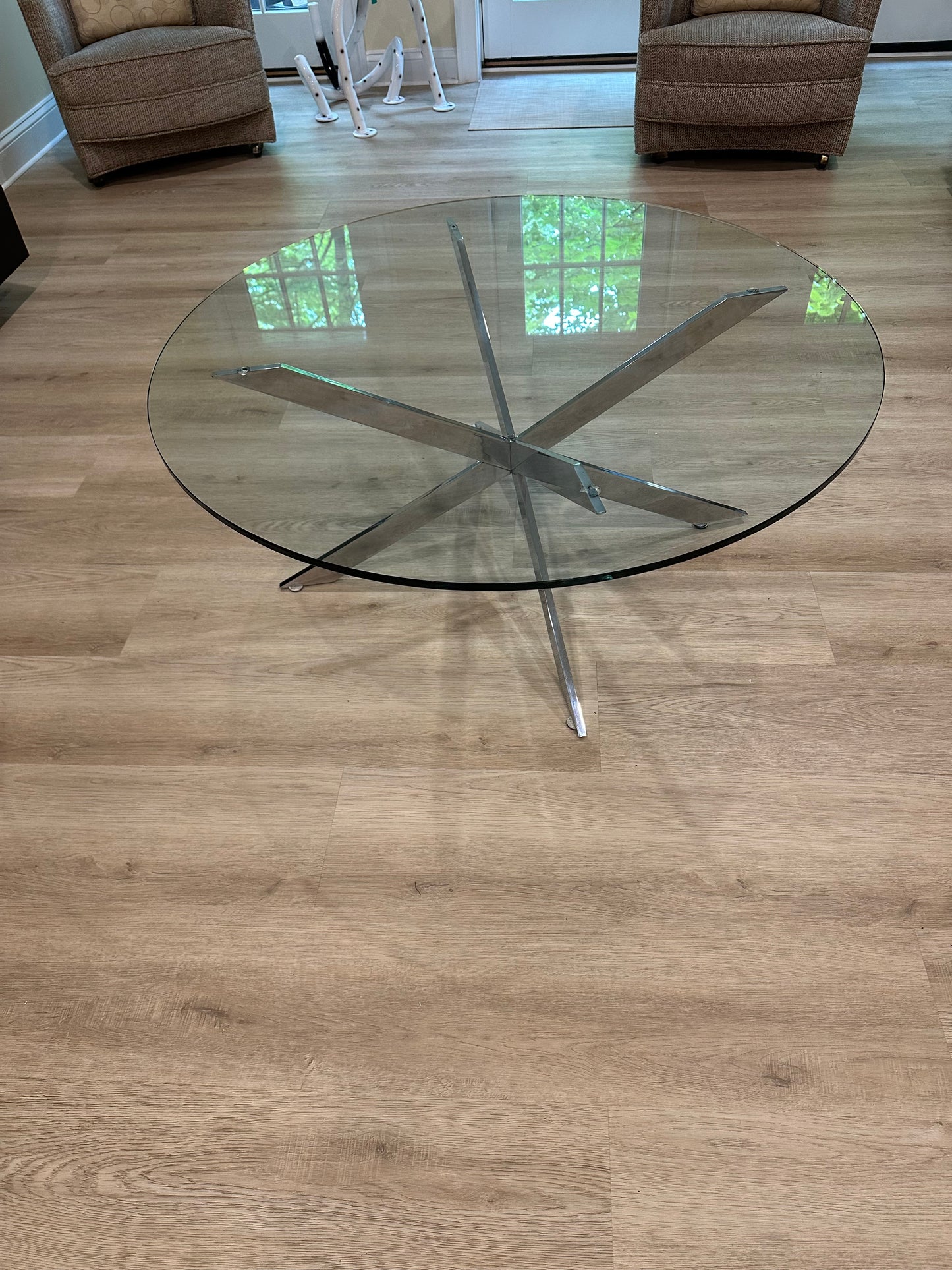 Glass Top 42" Round Cocktail Table LB-3