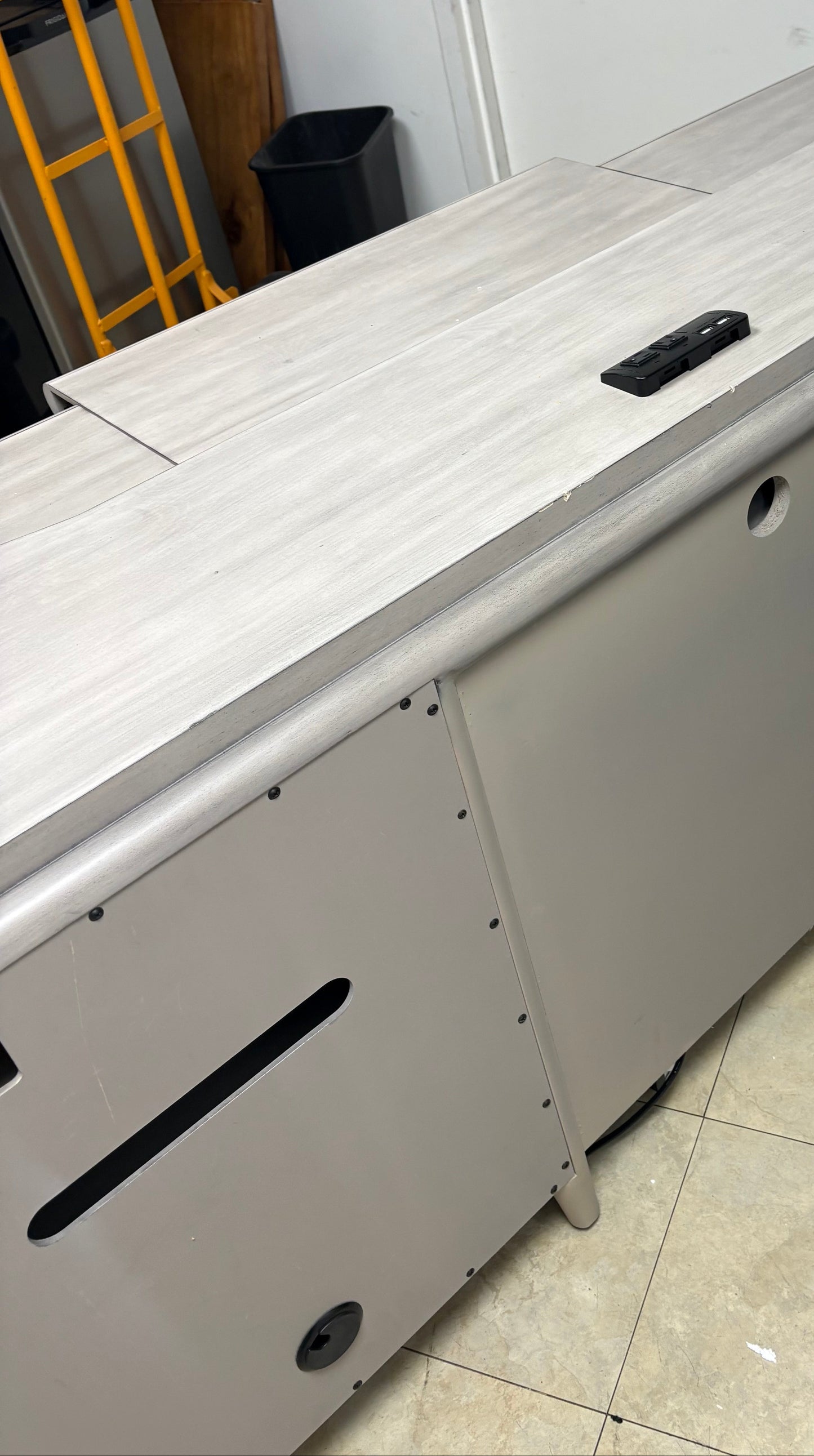 Hooker Furniture Work Your Way Burnham Grey Wood Credenza Desk FFE-1065