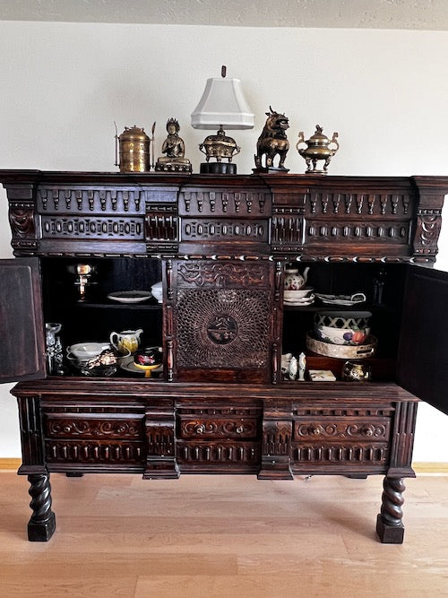 Antique Gothic Oak Chalice Court Cabinet Sideboard Buffet 1800's JY241-1