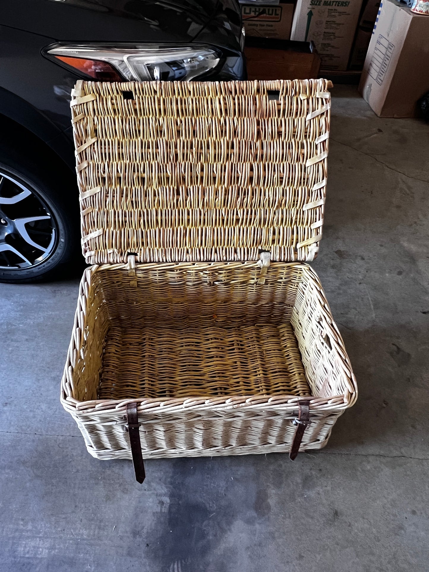 Antique Vintage Large Wicker Laundry Basket w Lid JA254-5