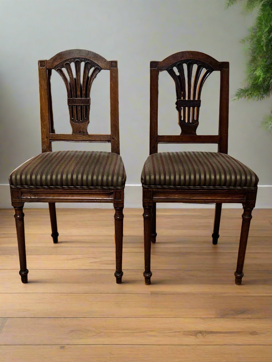 Pair of 2 Vintage Hepplewhite Style Wood Side Chairs MF269-14