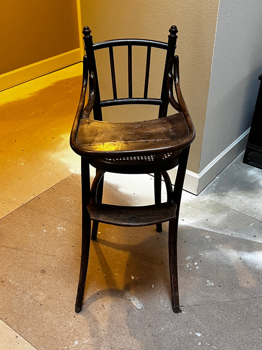 Early 20th Century French Cane Baby High Chair a MF269-16