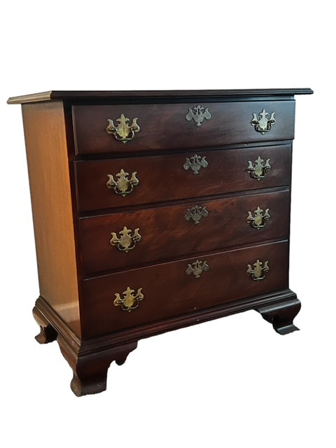 Drexel Heritage Chippendale 4 Drawer Mahogany Dresser Chest GW245-4