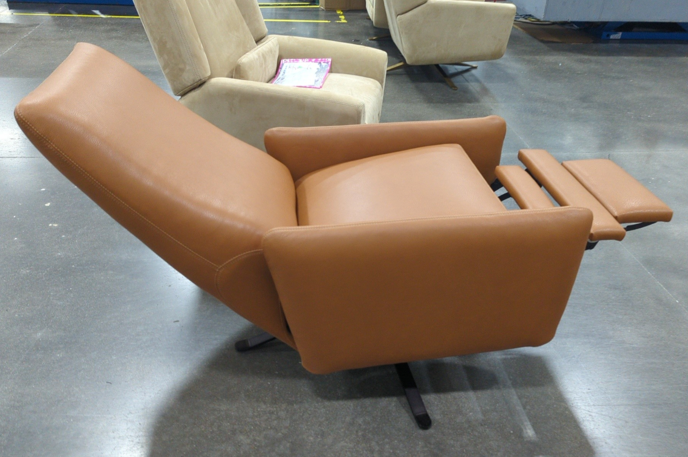 BenchMade Modern Ming Recliner Chair (36" Deep x 28" Wide, Extra Tall) FFE-1562