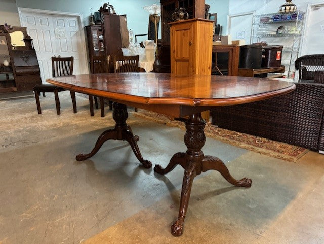 English Style Banded Double Pedestal Ball & Claw Dining Table w 2 Leafs EK221-182