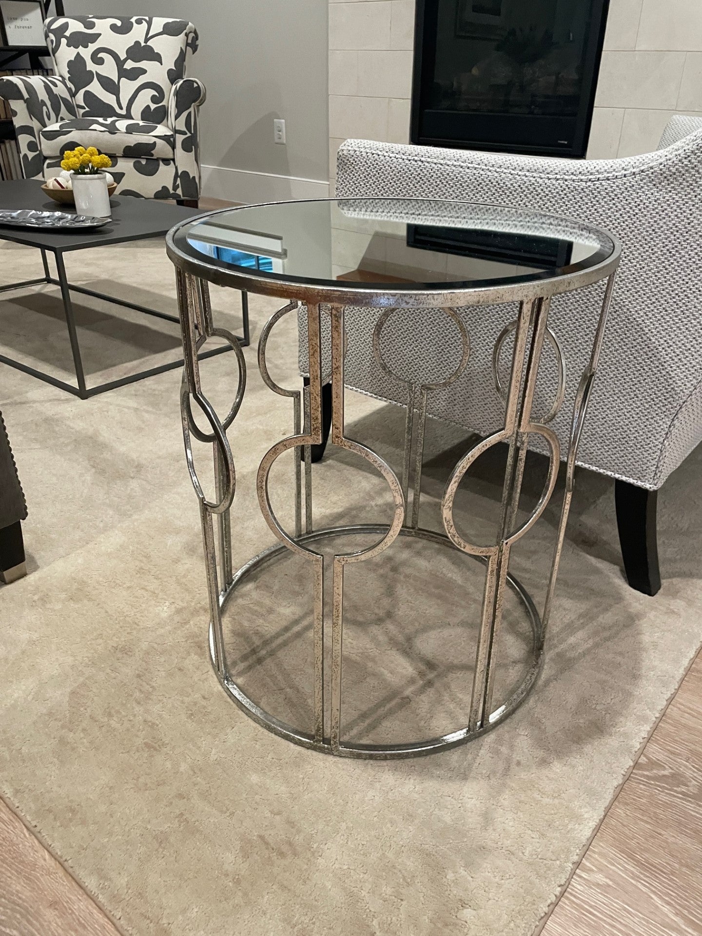 Round Silver Mirrored Top End Side Table LC207-6