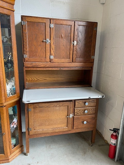 Vintage Solid Oak Hoosier Cabinet EK221-1